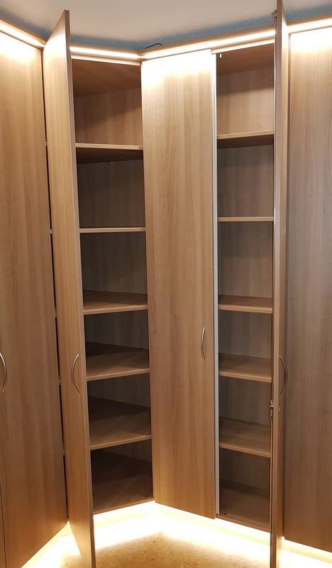 Eckschrank